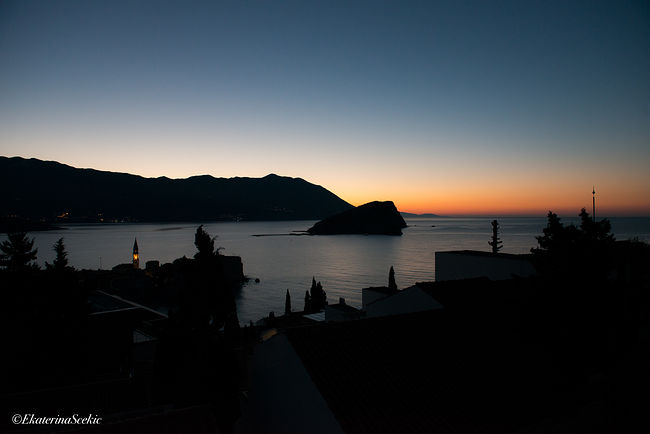 Ekaterina Burakova-Scekic. Montenegro. Рассвет в Будве
