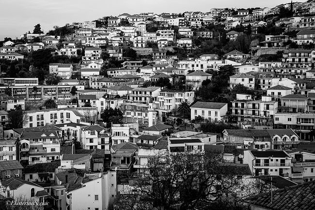 Ekaterina Burakova-Scekic. Black-white Montenegro. Без названия