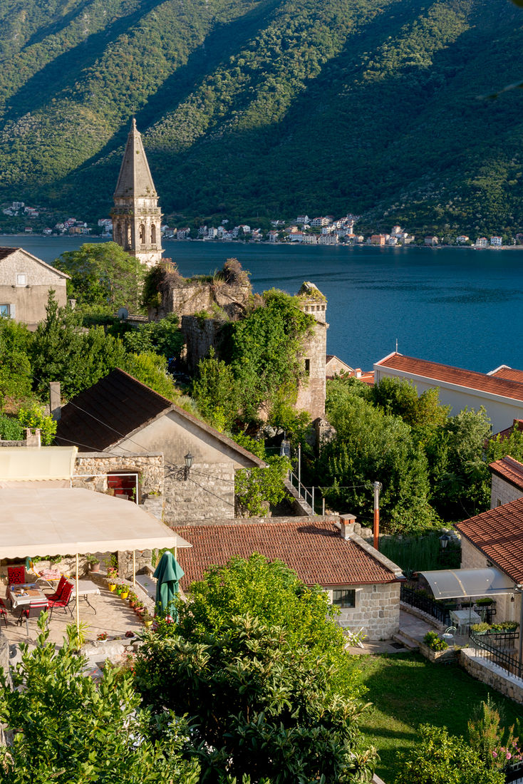 Ekaterina Burakova-Scekic. Montenegro. Без названия