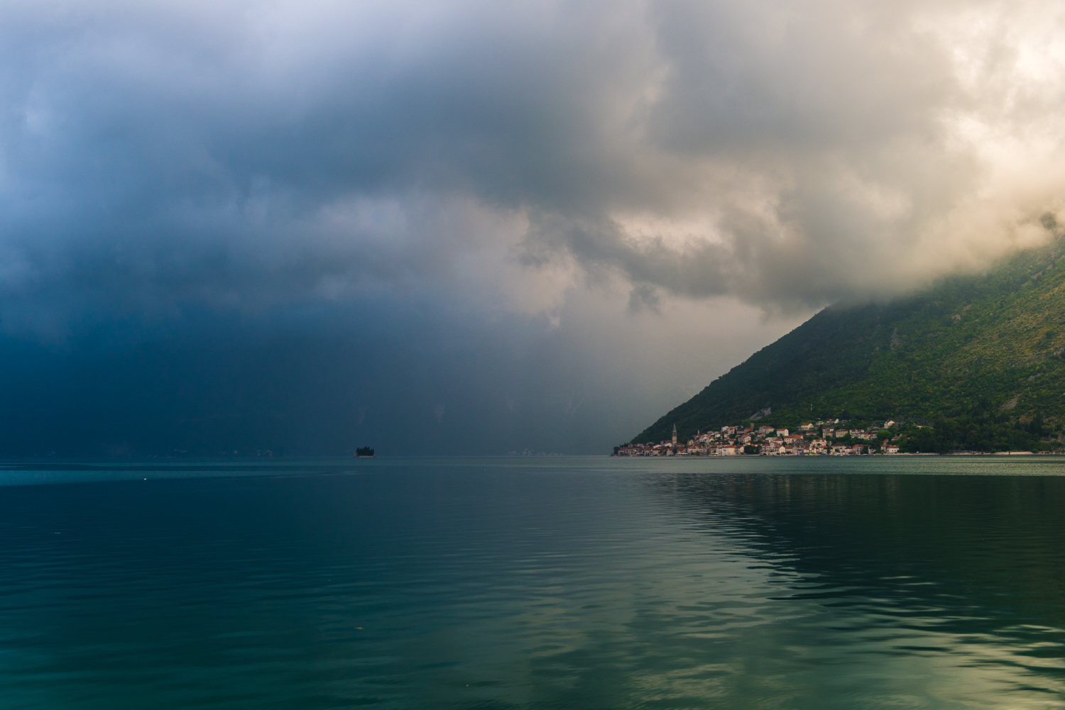 Ekaterina Burakova-Scekic. Montenegro. Без названия