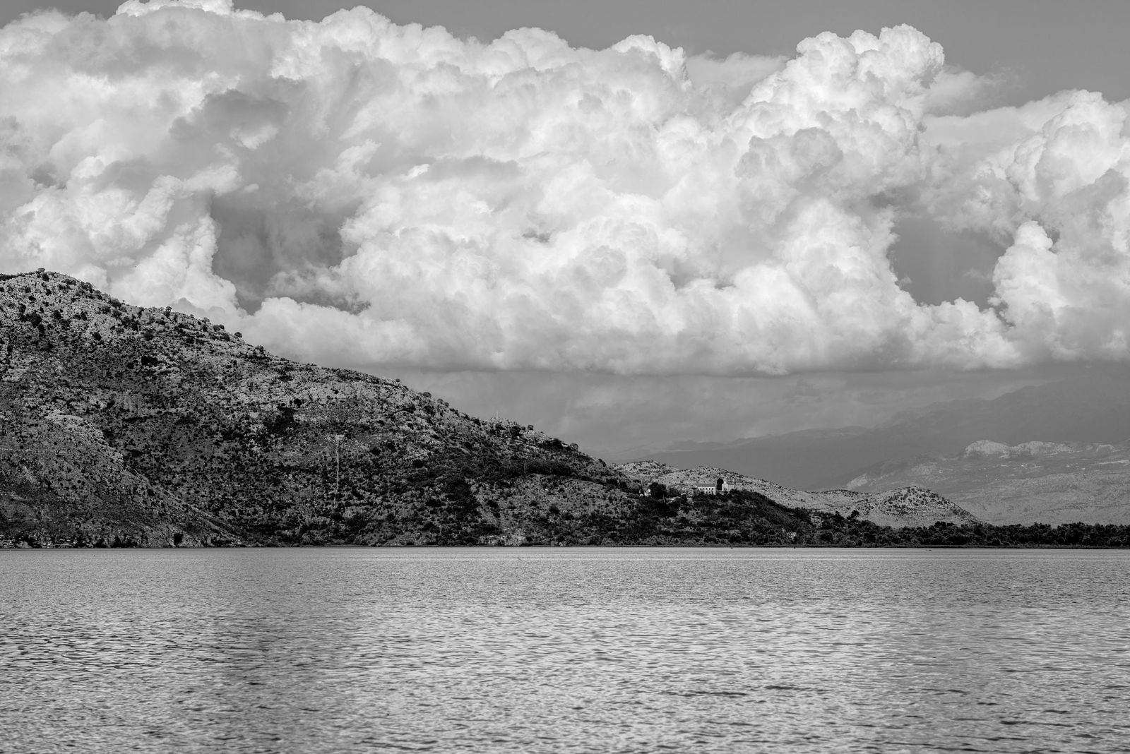 Ekaterina Burakova-Scekic. Black-white Montenegro. Без названия