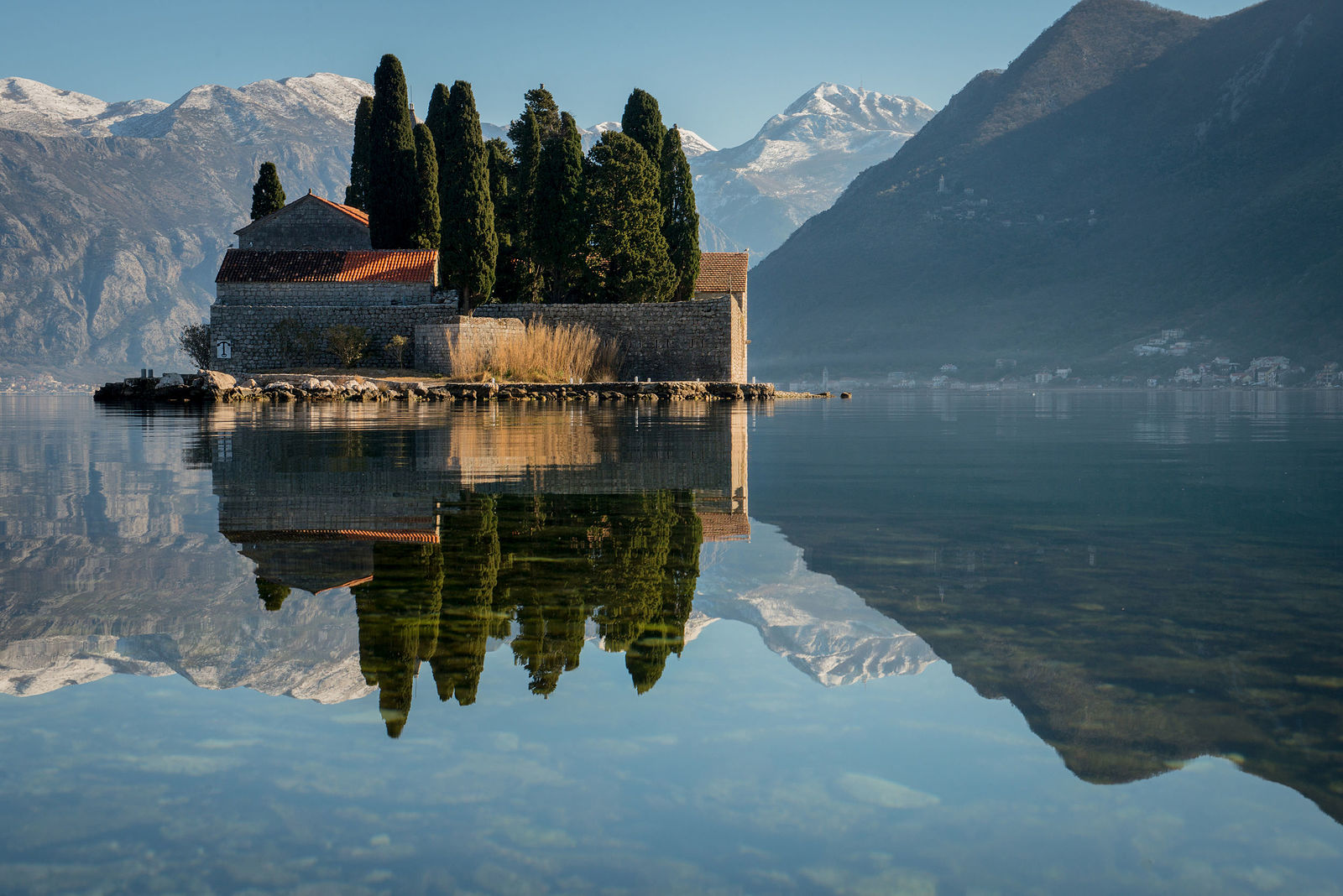 Ekaterina Burakova-Scekic. Montenegro. Остров Св.Георгий