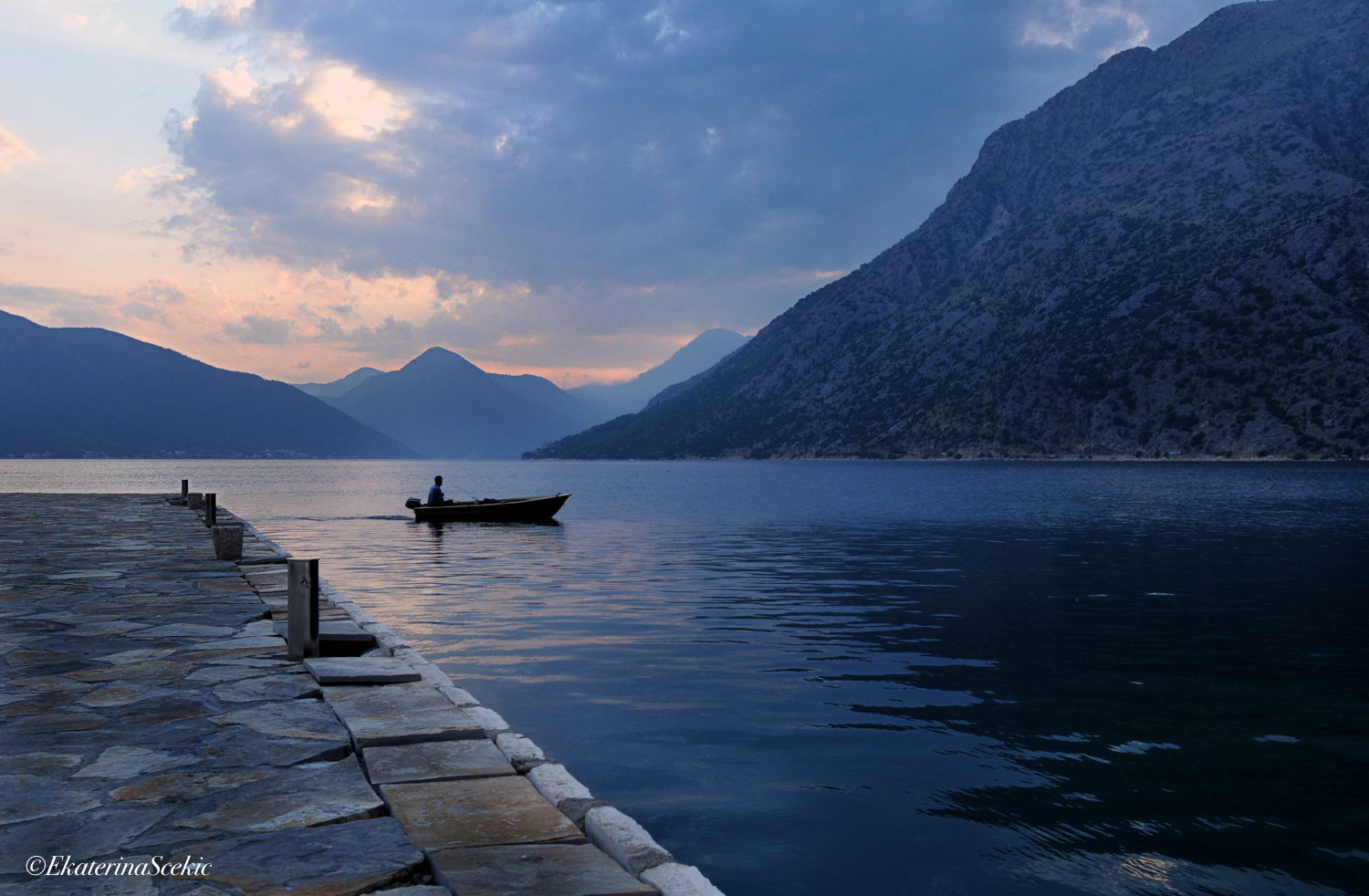 Ekaterina Burakova-Scekic. Montenegro. Стихи