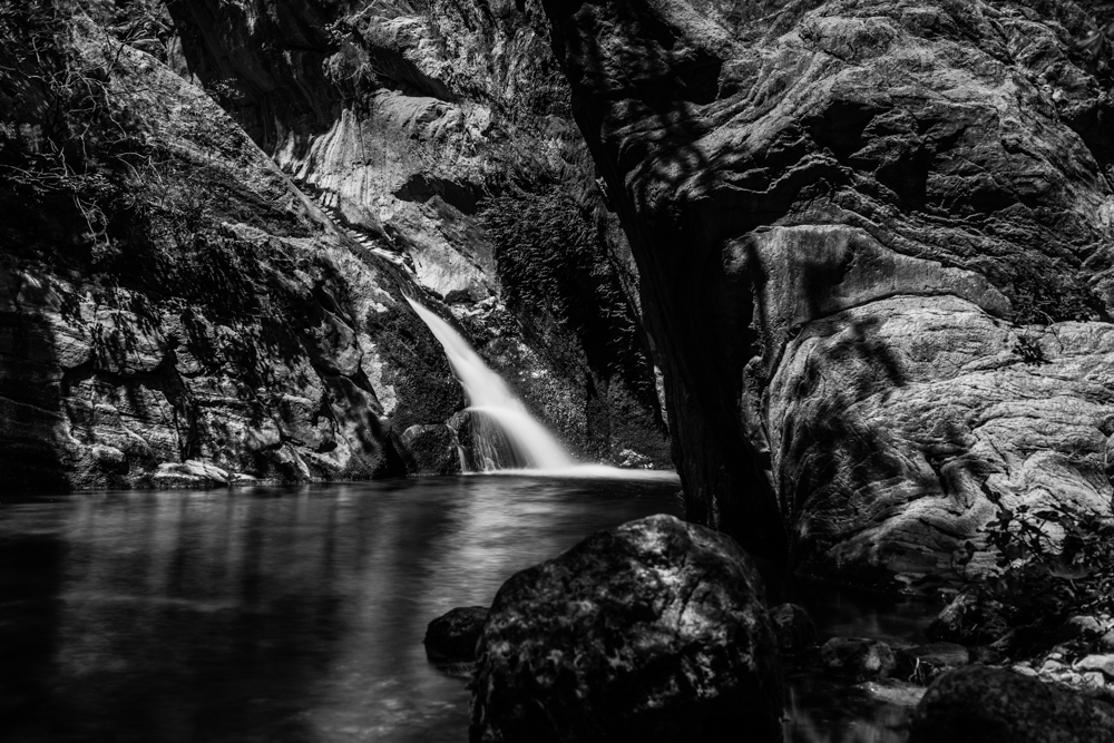 Ekaterina Burakova-Scekic. Black-white Montenegro. Без названия