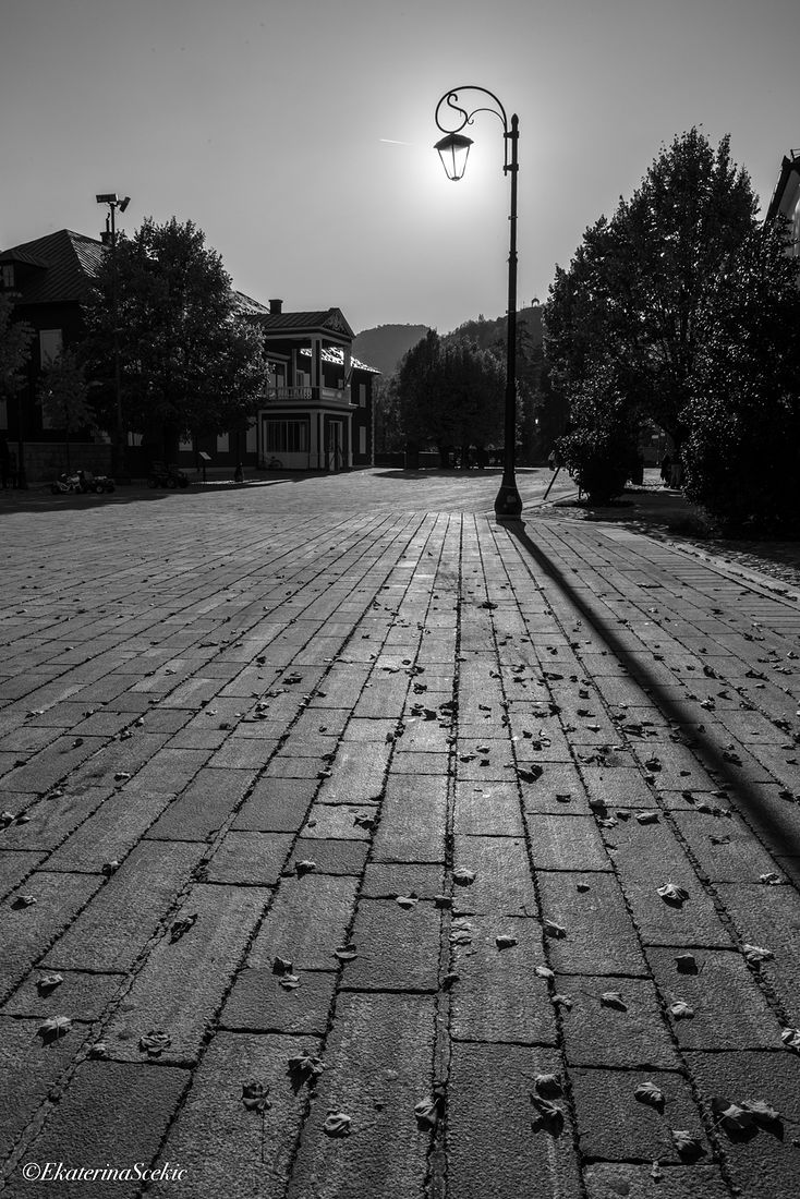 Ekaterina Burakova-Scekic. Black-white Montenegro. Без названия