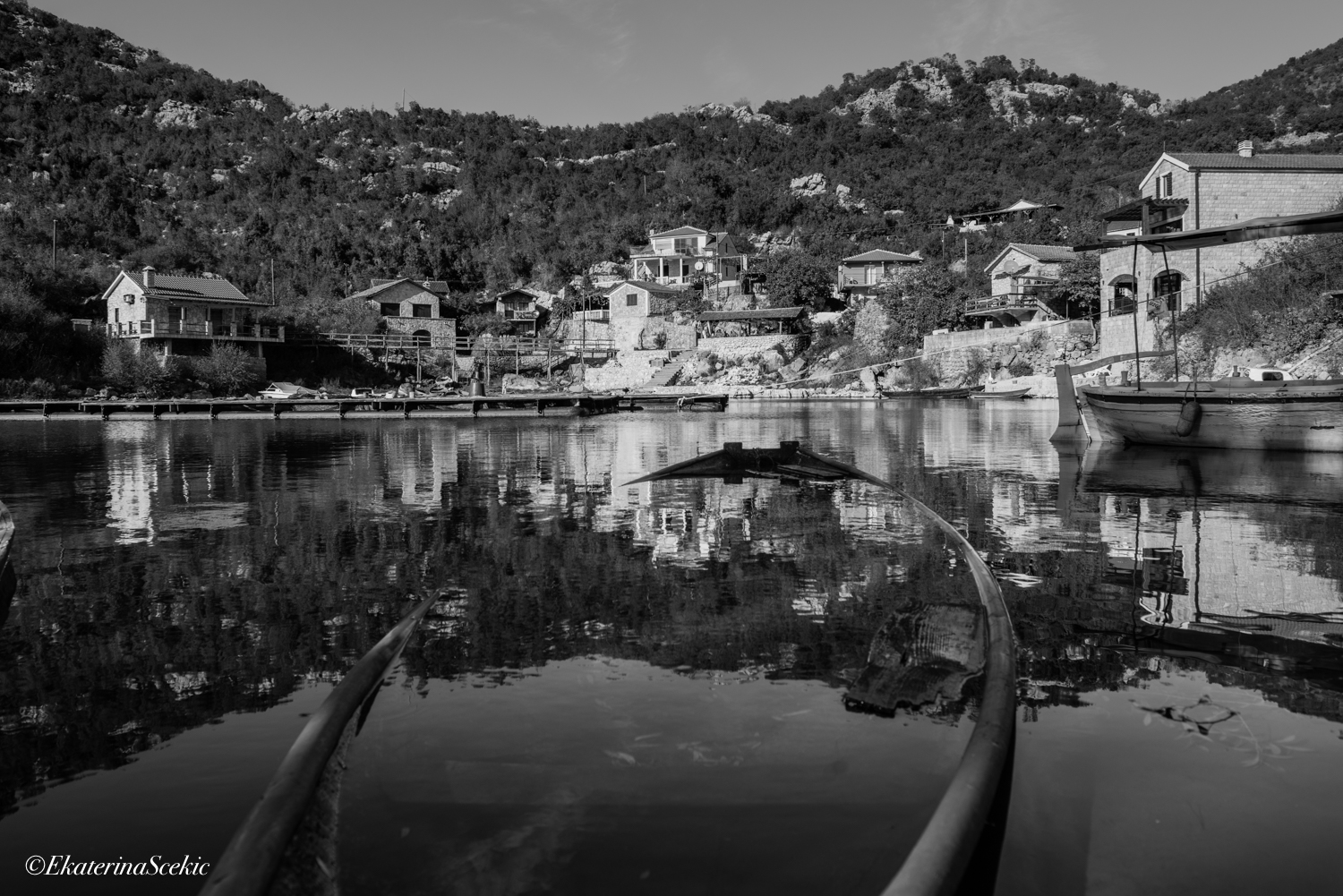Ekaterina Burakova-Scekic. Black-white Montenegro. Без названия