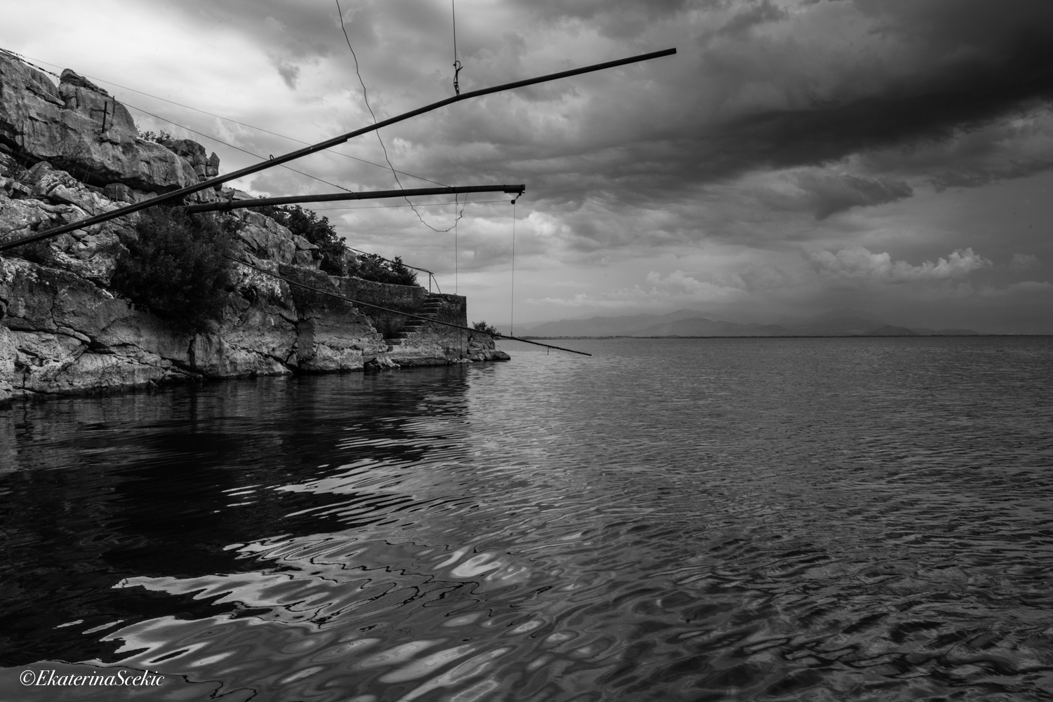 Ekaterina Burakova-Scekic. Black-white Montenegro. Без названия