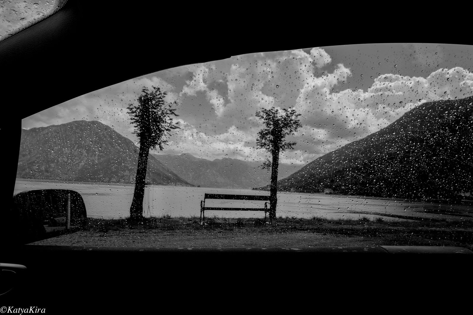 Ekaterina Burakova-Scekic. Black-white Montenegro. Медитация